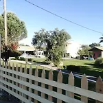 Royal Garden Apartments - Yellow